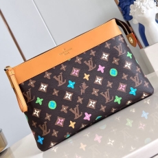 LV Clutch Bags